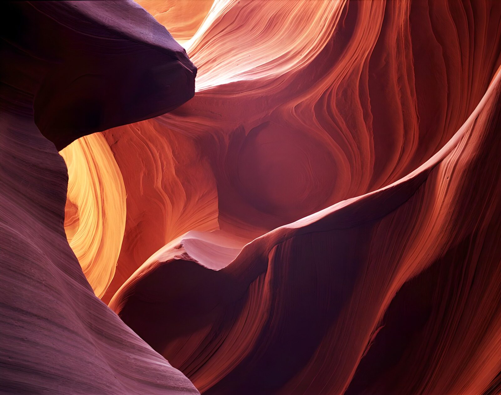 PDGIT7131605: Canyon d’arenaria tra arancio e viola