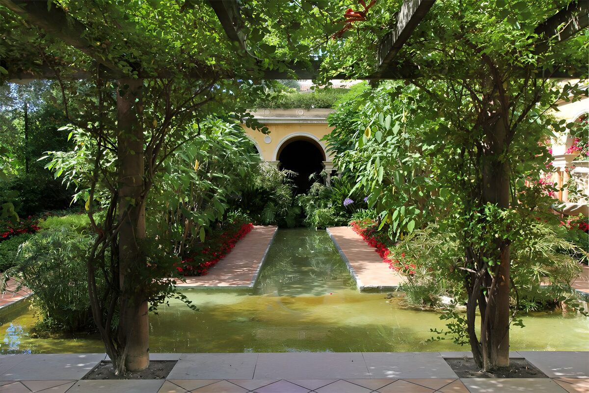 PDGIT3303153: Giardino con laghetto e pergolato