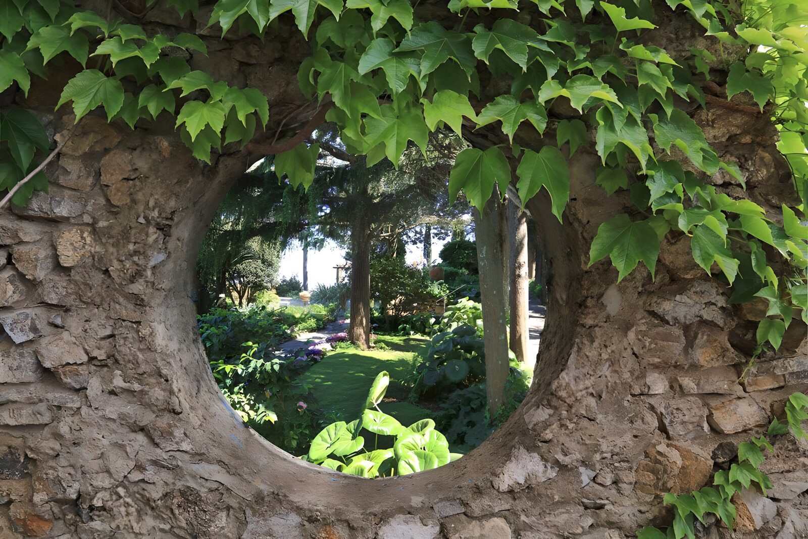 PDGIT6771914: Apertura in pietra sul giardino