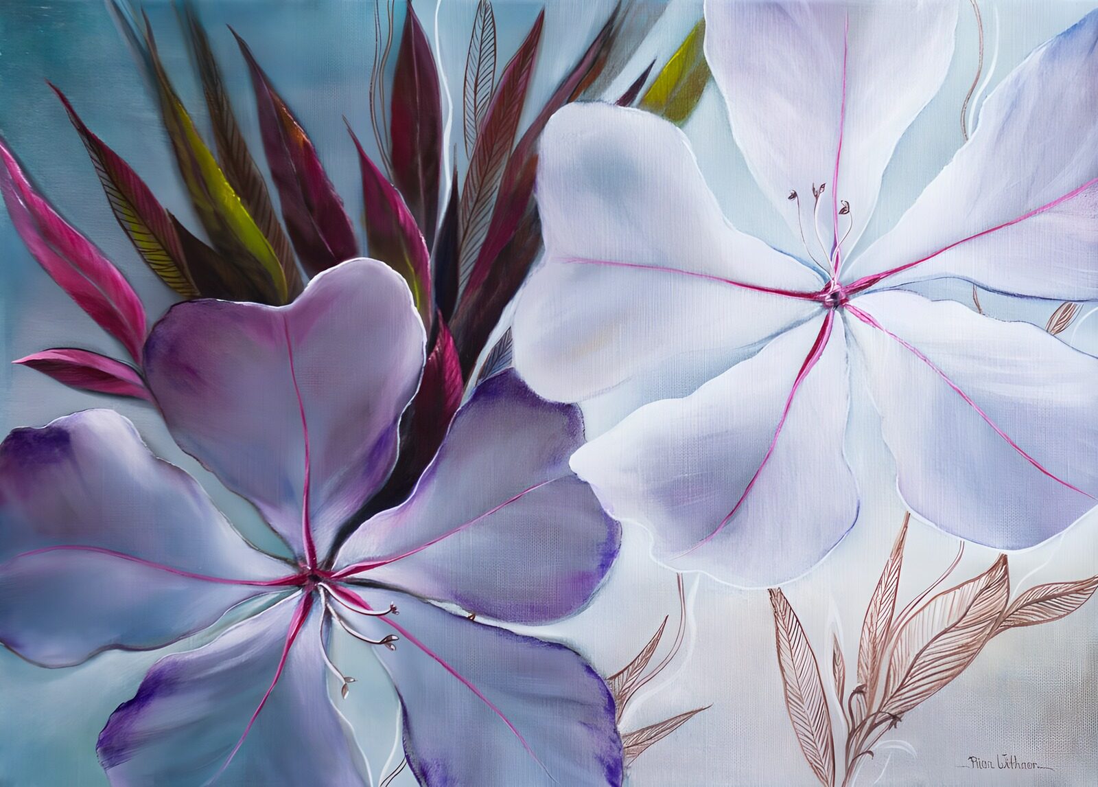 PDGIT2411201: Fiori bianchi e viola tra foglie scure