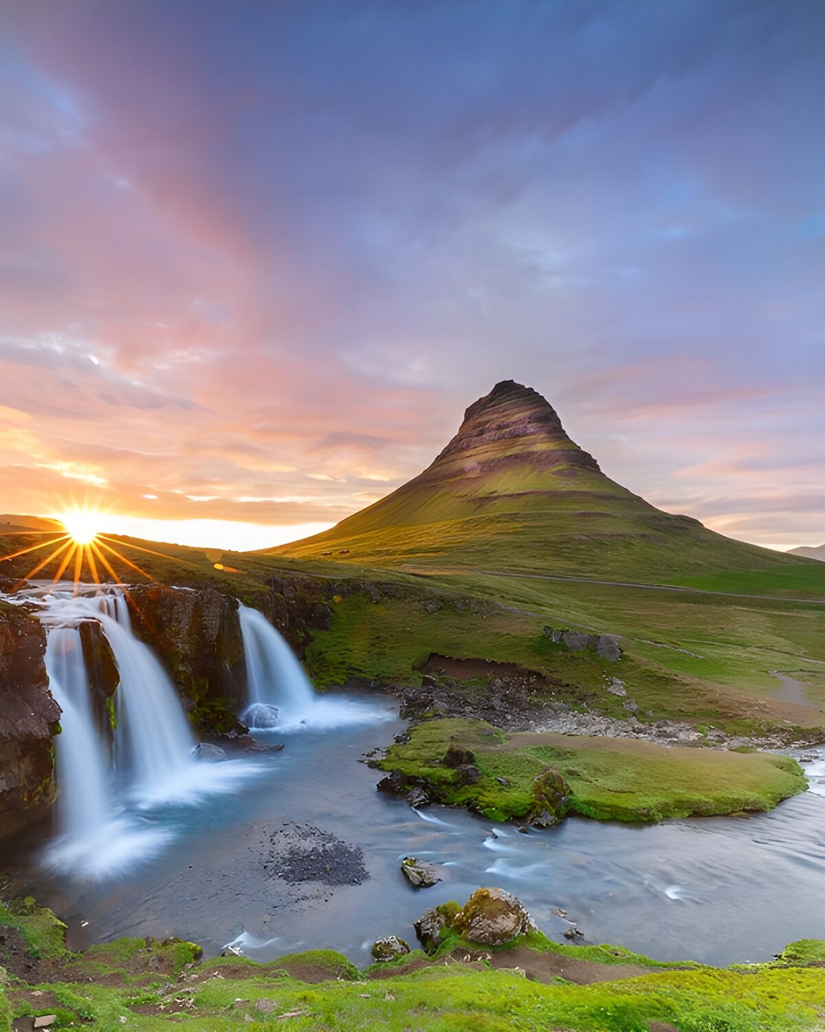 PDGIT8980291: Cascate e sole basso sul Kirkjufell