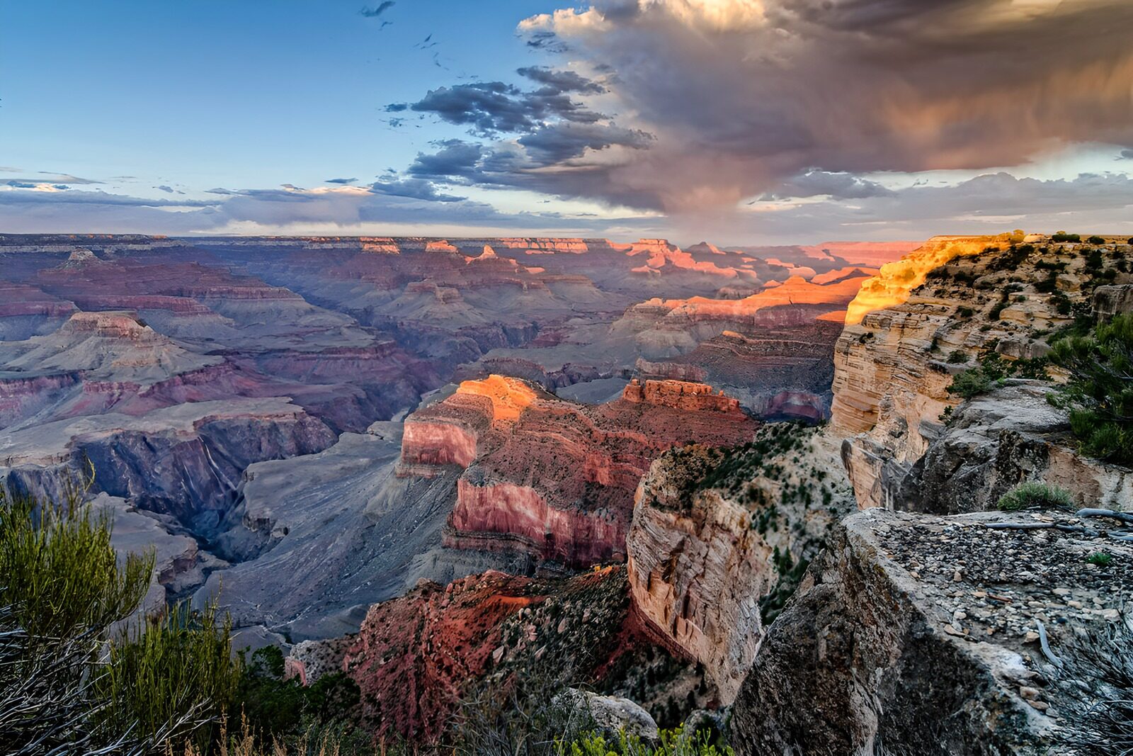 PDGIT3596984: Grand Canyon sotto un cielo di nuvole