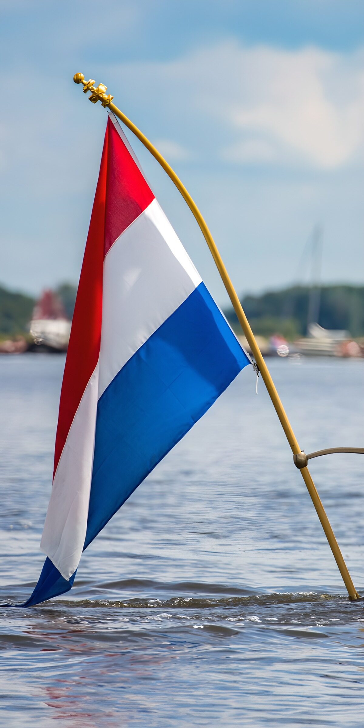 PDGIT1520970: Bandiera olandese a pelo d’acqua